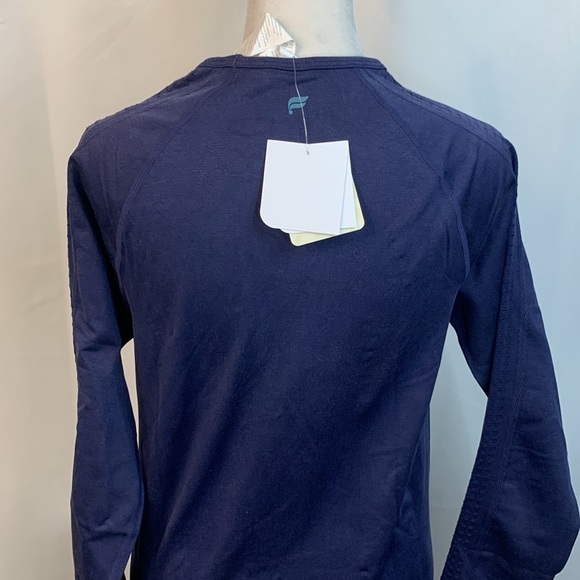 Fabletics Weathered Navy Sync Seemless Long Sleeve Top- NWT - Picture 9 of 14